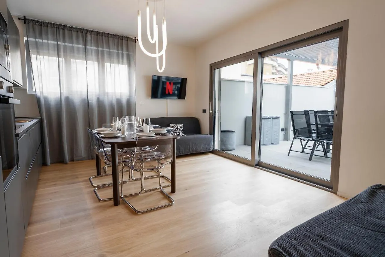 Apartment Vallarsa 10 - Int.01 Milan 0*,  Italy