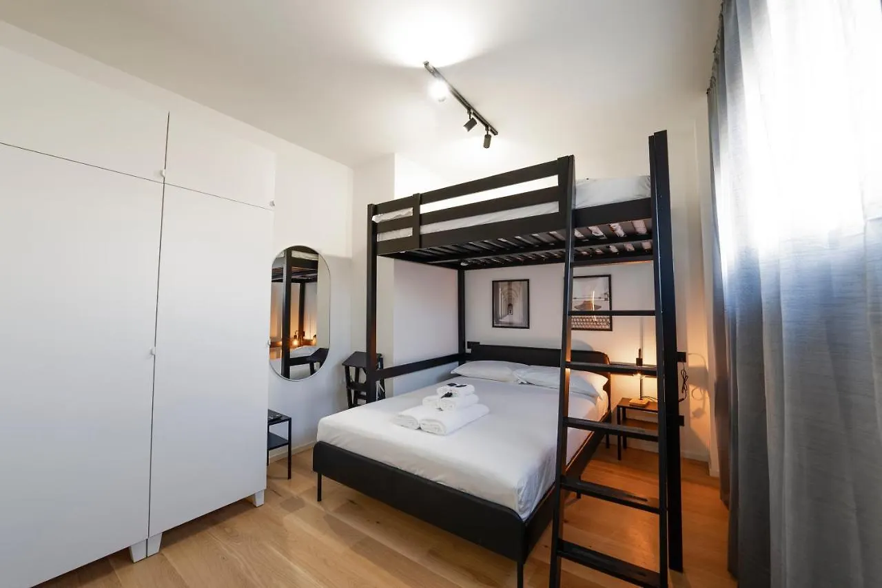 Apartment Vallarsa 10 - Int.01 Milan